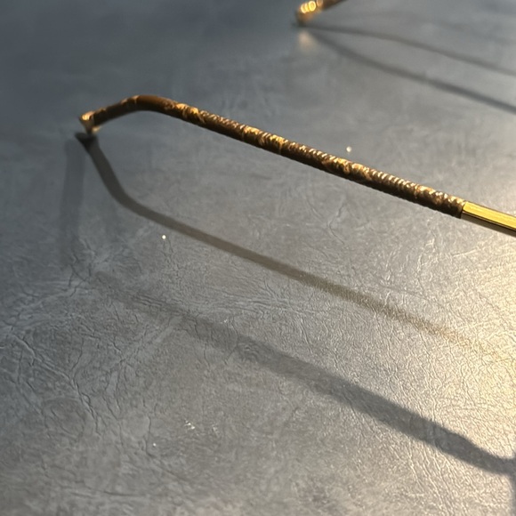 Louis Vuitton sunglasses - Picture 15 of 15